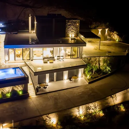 Panoramic Villa *